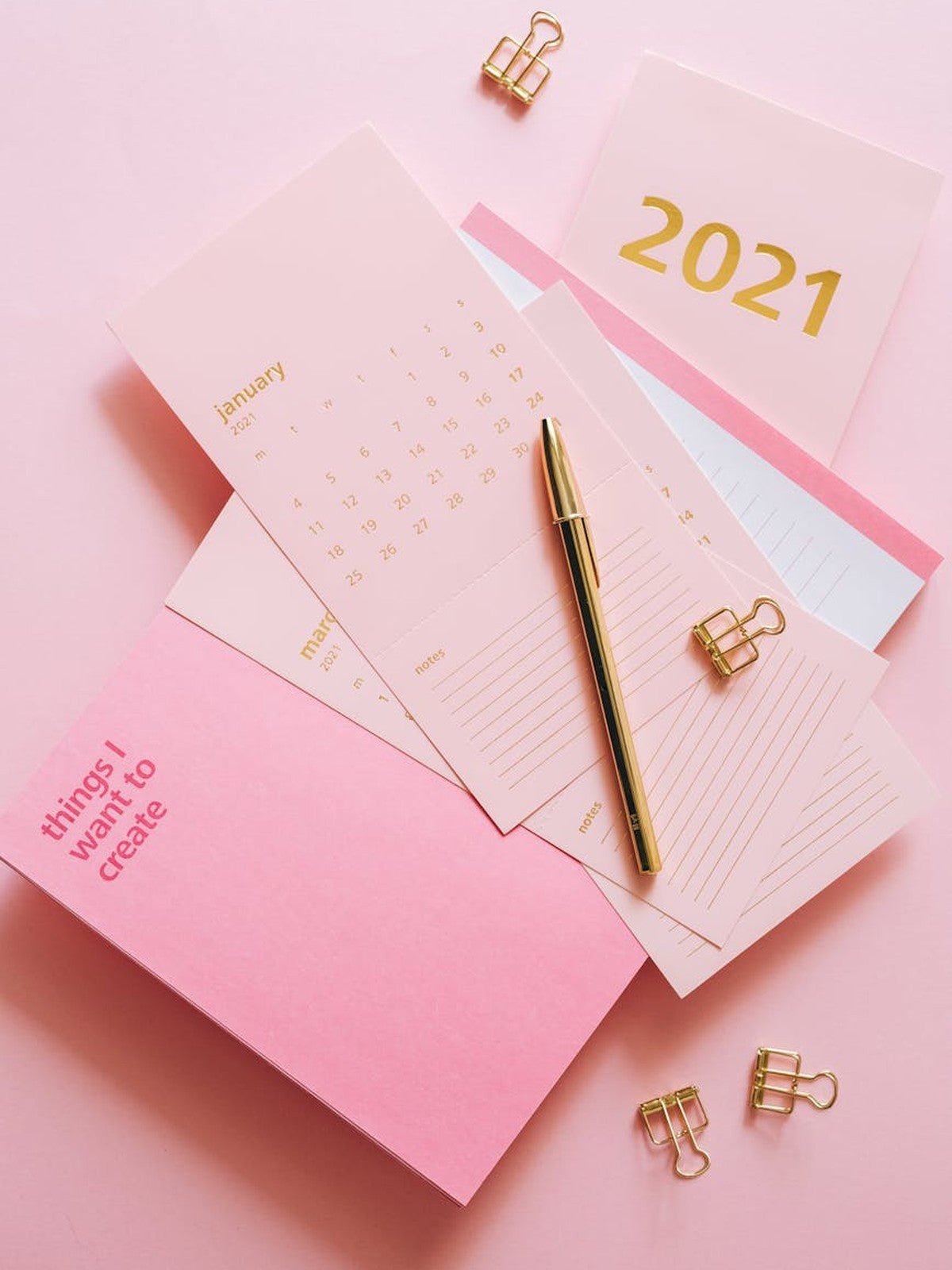 De idea en papel a marca memorable: estrategia para papelerias