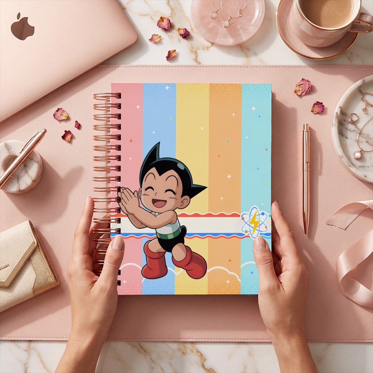 Mockup de la portada Astroboy 028: figura sonriente con botas rojas, franjas pastel, destellos y símbolo de átomo con rayo.