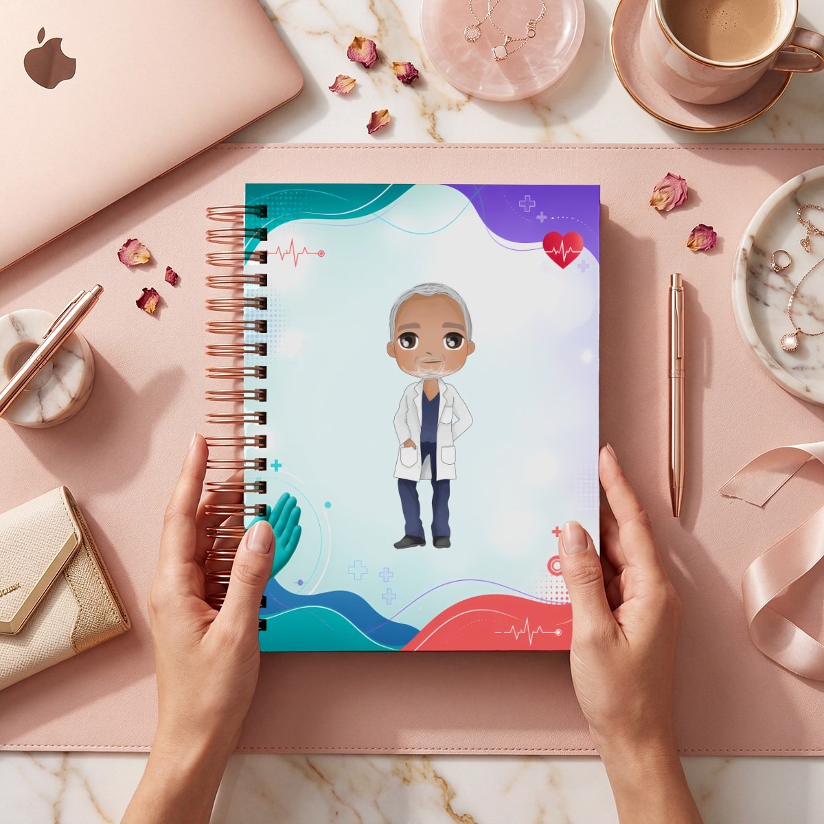 Fotografía comercial de la portada Greys 026, con figura de cabello gris y bata blanca, área central clara y marco de corazón, guante y ondas; muestra de archivos digitales.